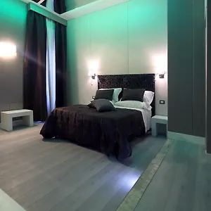 https://piccolo-piazza-spagna-suites-g.it-romehotels.com
