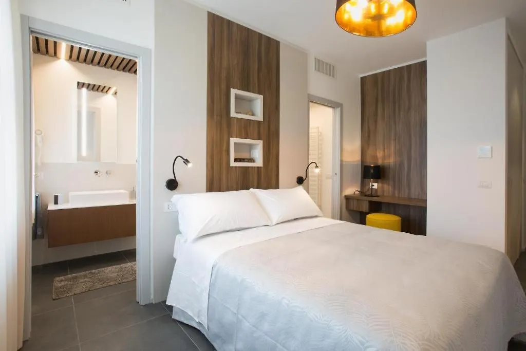 Enjoy Garden - Flavio Baracchini 9 - Rooms Milan 0*,