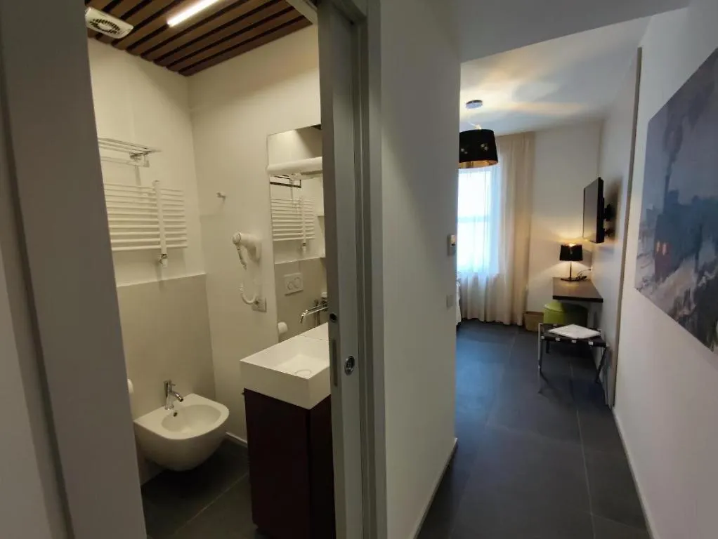 Enjoy Garden - Flavio Baracchini 9 - Rooms Μιλάνο 0*,  Ιταλία